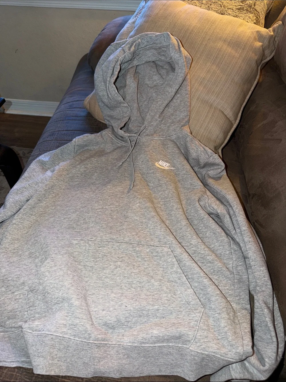 Nike women’s Light Gray Crewneck Hoodie - Pullover Sweatshirt